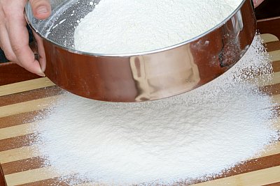flour sifter